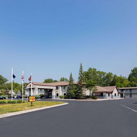 Super 8 By Wyndham Marysville/Port Huron Area Esterno foto