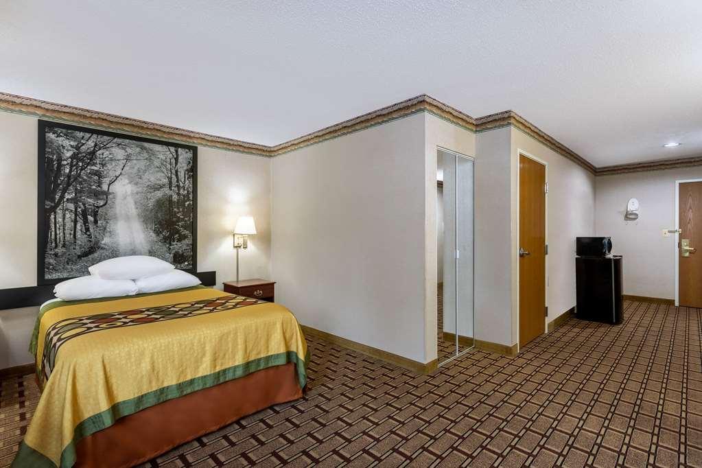 Super 8 By Wyndham Marysville/Port Huron Area Esterno foto