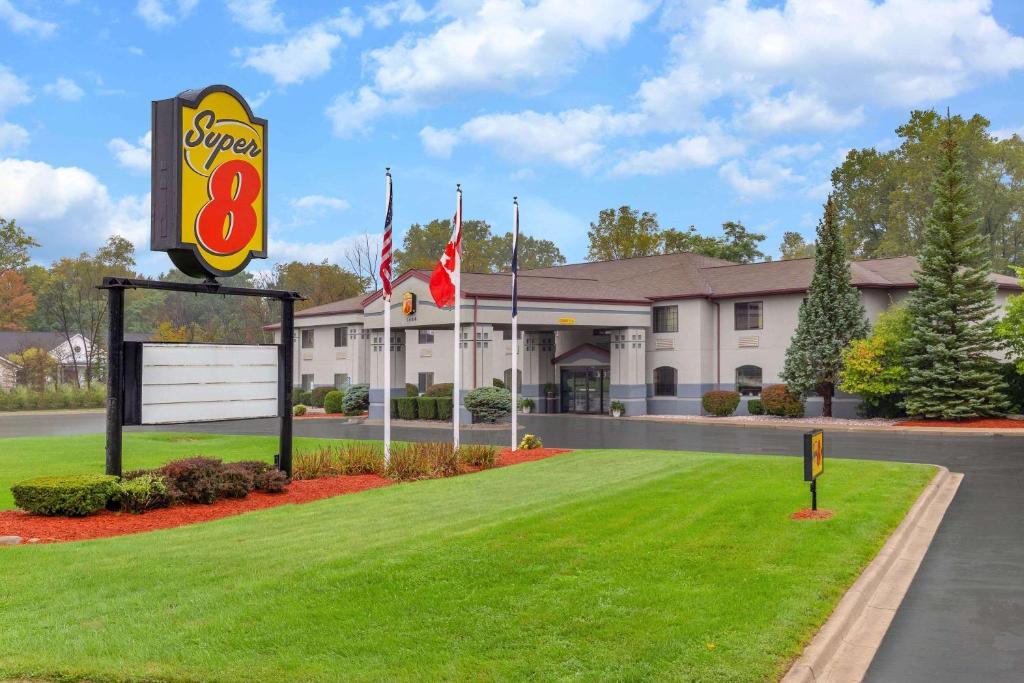 Super 8 By Wyndham Marysville/Port Huron Area Esterno foto