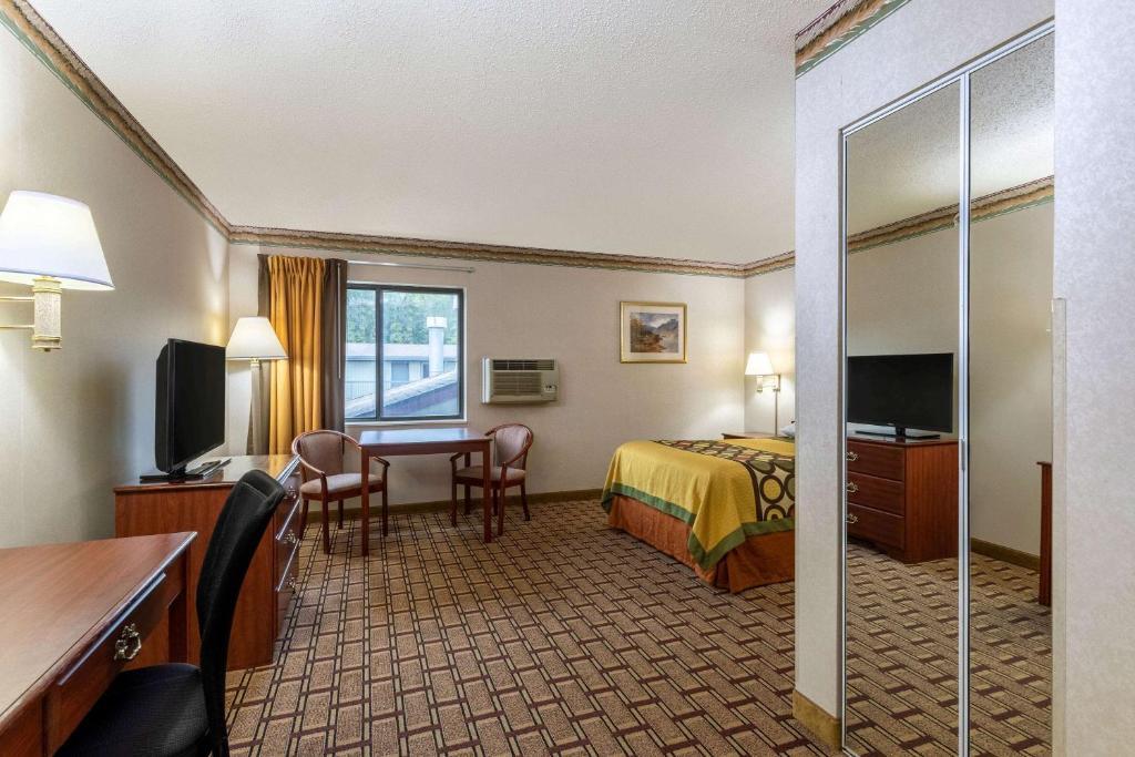 Super 8 By Wyndham Marysville/Port Huron Area Esterno foto